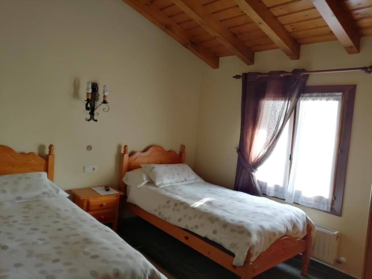 Pension Gure Ametsa Irun Bagian luar foto